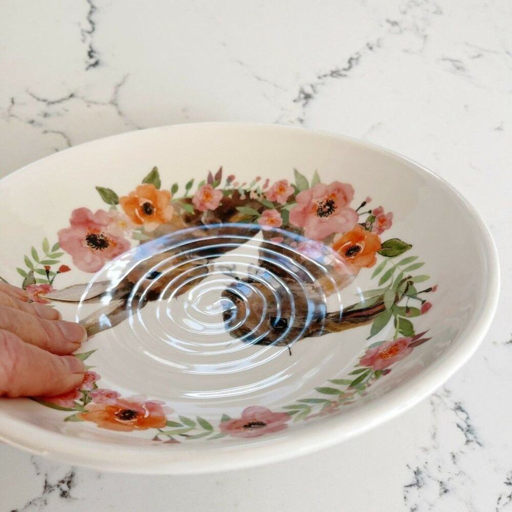 Italy Ceramica Cuore Rabbits Bowl - Picture 5 of 8